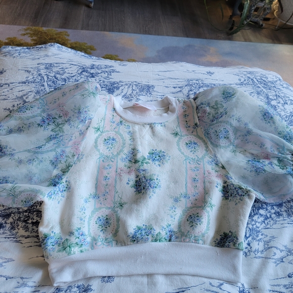 Selkie Pastel Floral Puff Sleeve Blouse XS - Picture 3 of 8